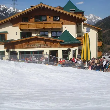 فندق Garni - Restaurant Kaminstube 4*
