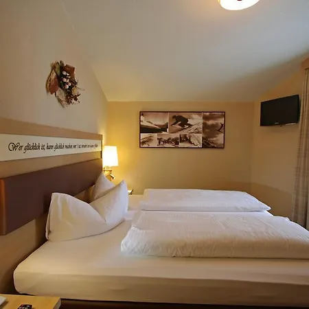 호텔 Garni - Restaurant Kaminstube 4*