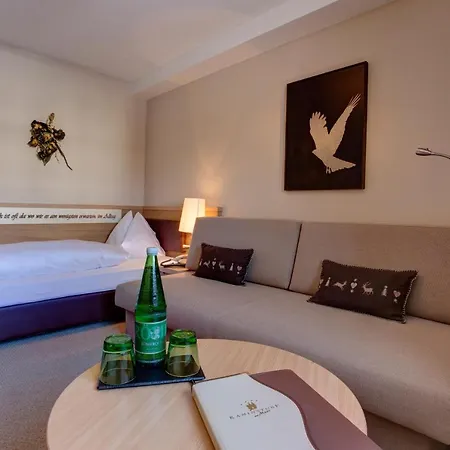 Hotel Garni - Restaurant Kaminstube Sankt Anton am Arlberg